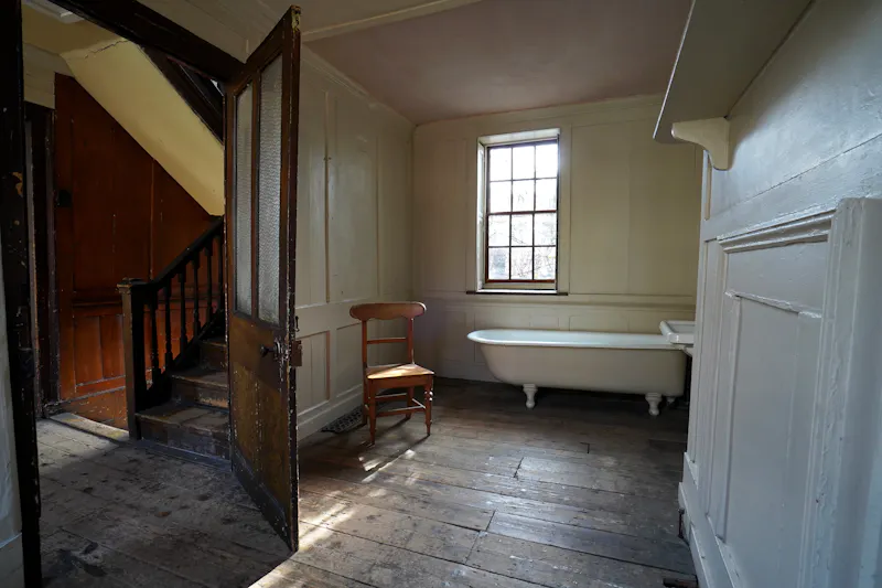 Bath at Spitalfields huguenot townhouse, A596 (photo 18)