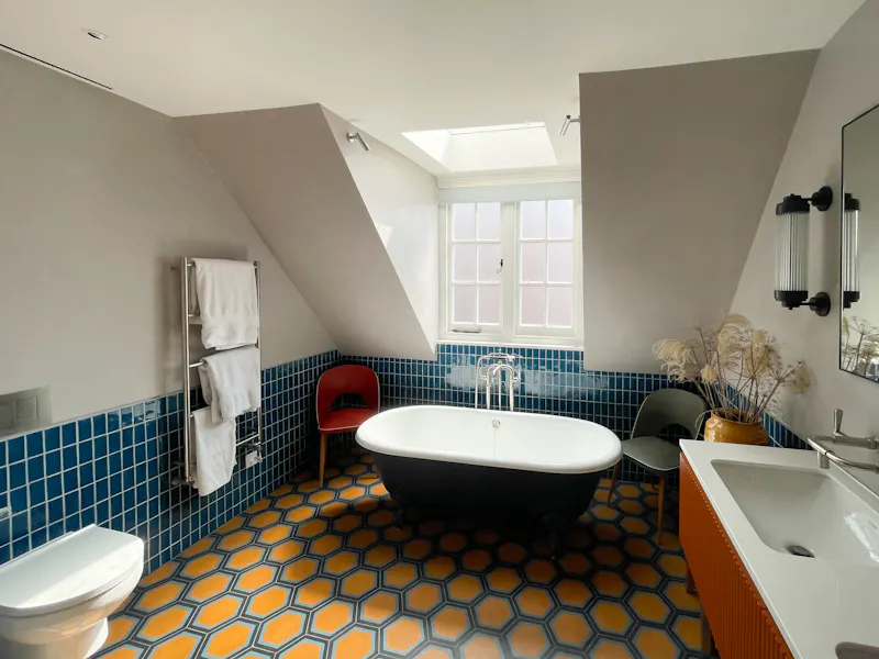 Bathroom at Chiswick Renovated Family Home, B1114 (photo 30)