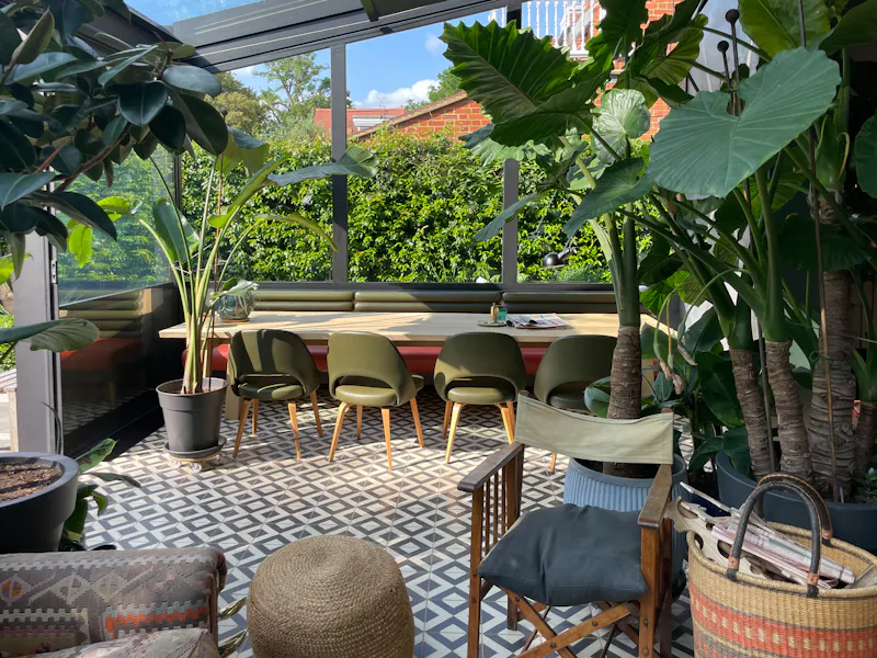 Conservatory at Chiswick Renovated Family Home, B1114 (photo 40)