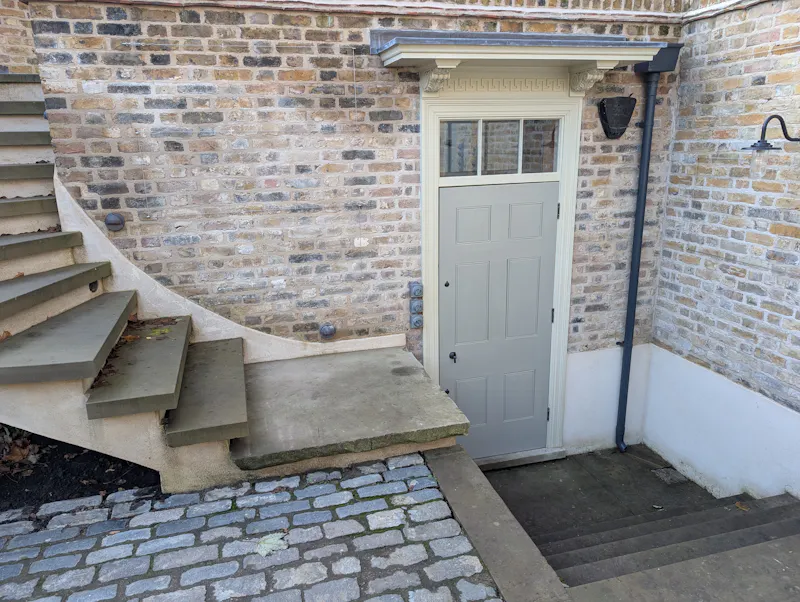 Hidden Camberwell courtyard , Q158 (photo 9)