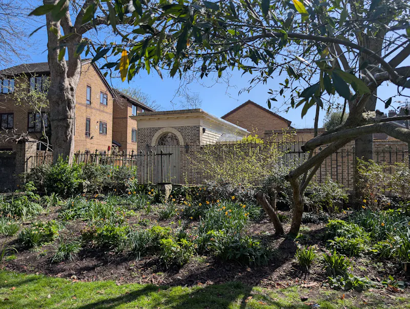 Hidden Camberwell courtyard , Q158 (photo 30)