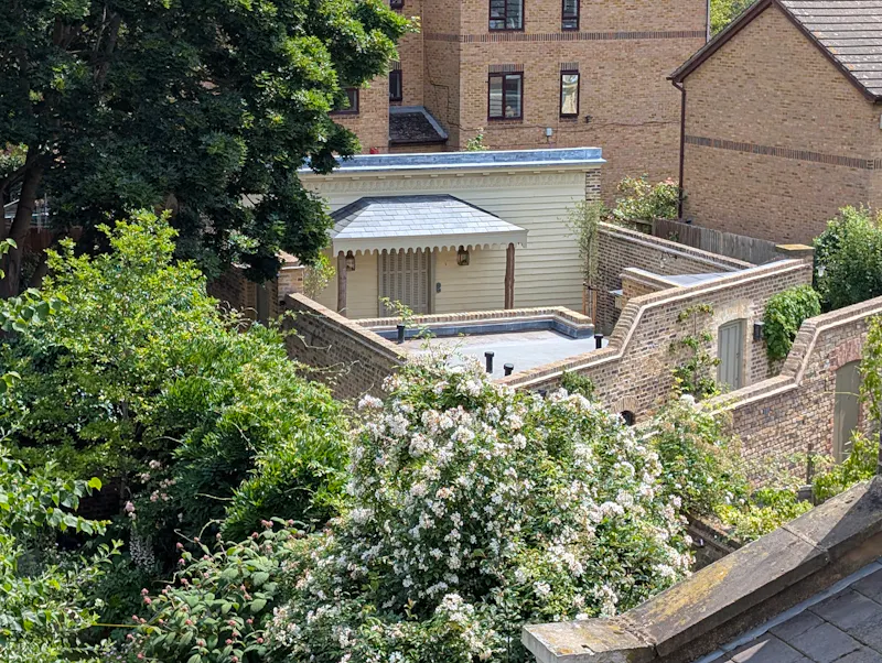 Hidden Camberwell courtyard , Q158 (photo 14)