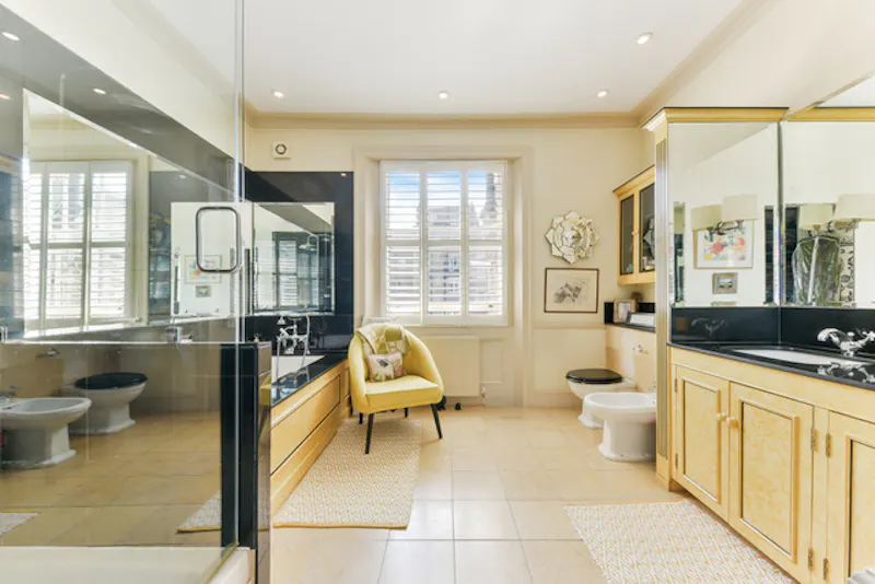 Bathroom at Period South Ken Townhouse, A1659 (photo 33)