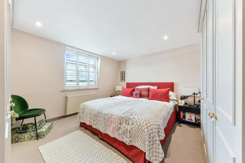 Bedroom at Period South Ken Townhouse, A1659 (photo 31)