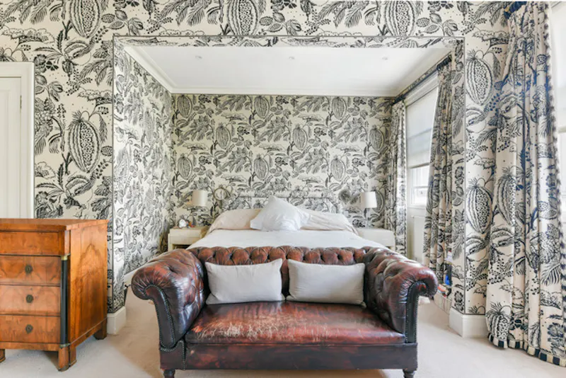 Wallpaper at Period South Ken Townhouse, A1659 (photo 26)