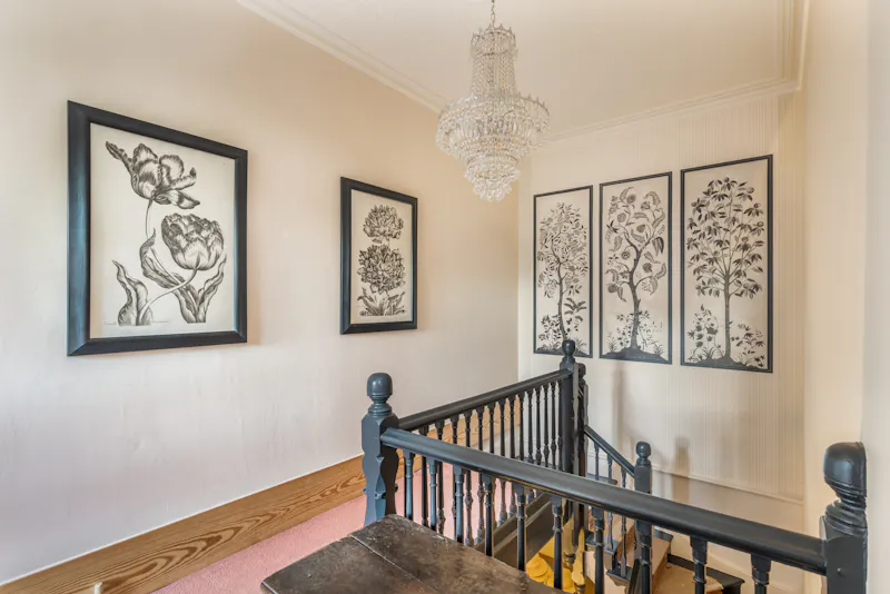 Landing at Victorian Villa in Haslemere, B2084 (photo 25)