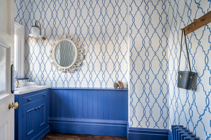 Bathroom at Victorian Villa in Haslemere, B2084 (photo 30)