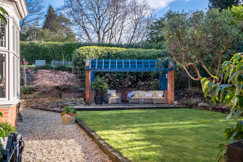 Terrace/Patio at Victorian Villa in Haslemere, B2084 (photo 33)