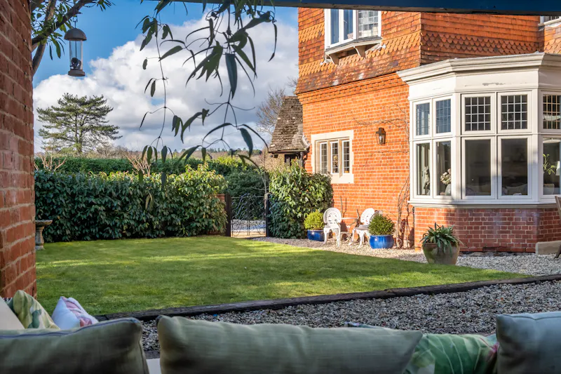 Victorian Villa in Haslemere, B2084 (photo 36)