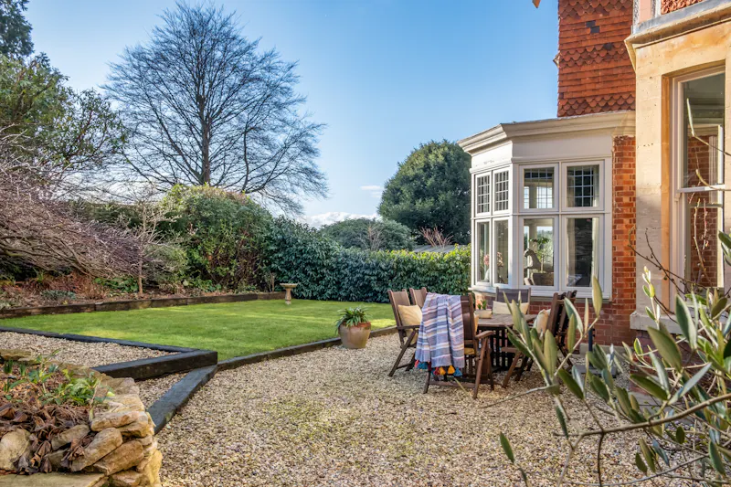 Garden at Victorian Villa in Haslemere, B2084 (photo 31)