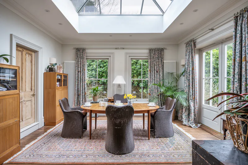 Dining room at Victorian Villa in Haslemere, B2084 (photo 11)