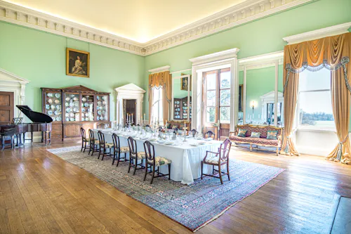 Kidlington Palladian mansion , A439