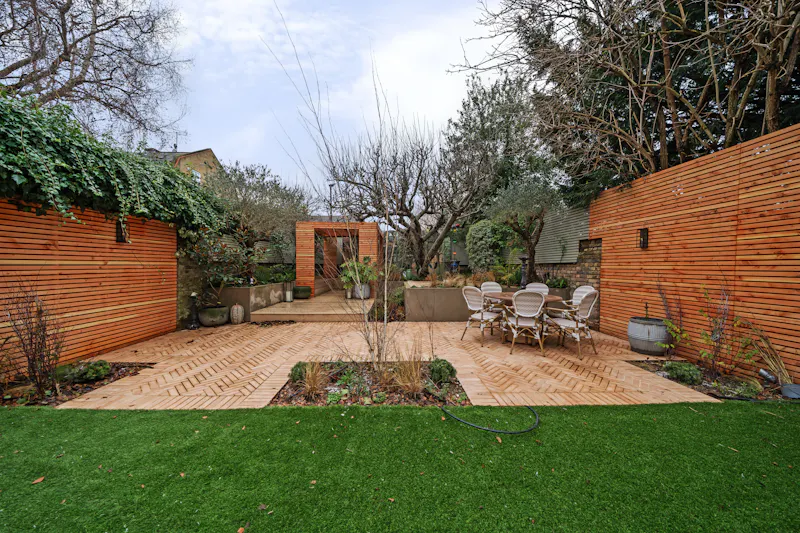 Garden at Stylish Hammersmith house, B1878 (photo 45)