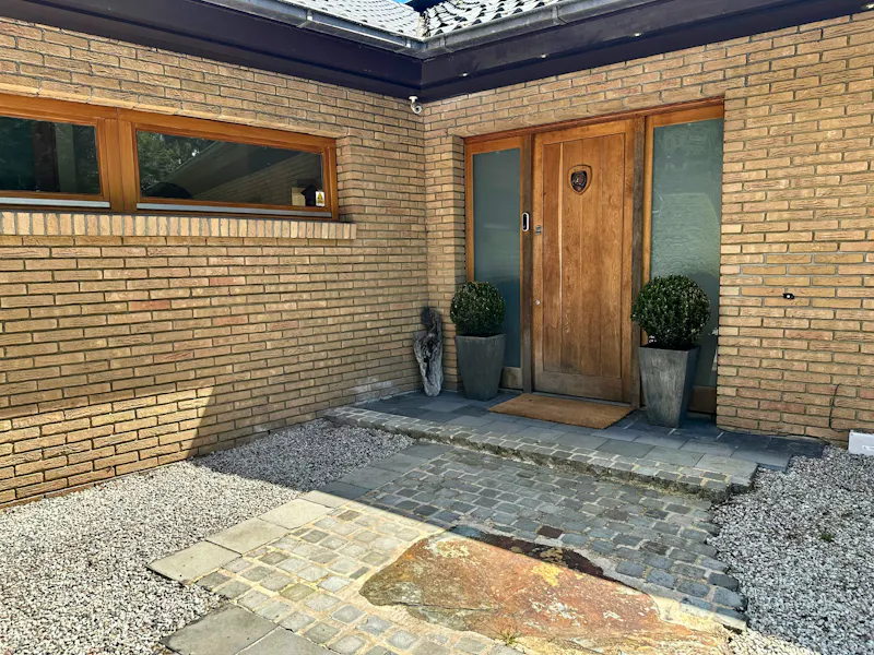 Wokingham Mid-Century Villa, D2822 (photo 27)