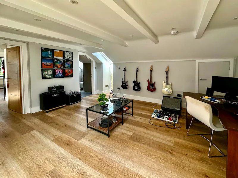 Studio at Wokingham Mid-Century Villa, D2822 (photo 16)