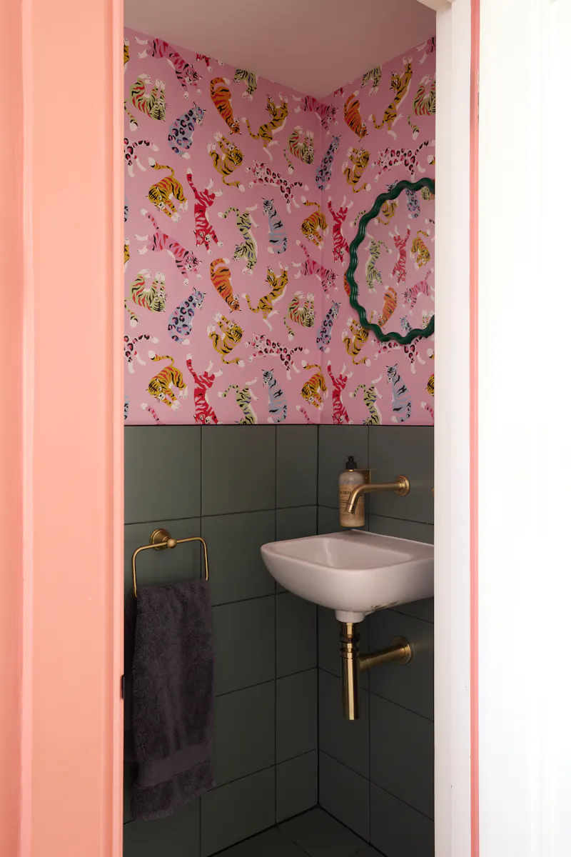 Design-led Brockley semi, B2104 (photo 18)