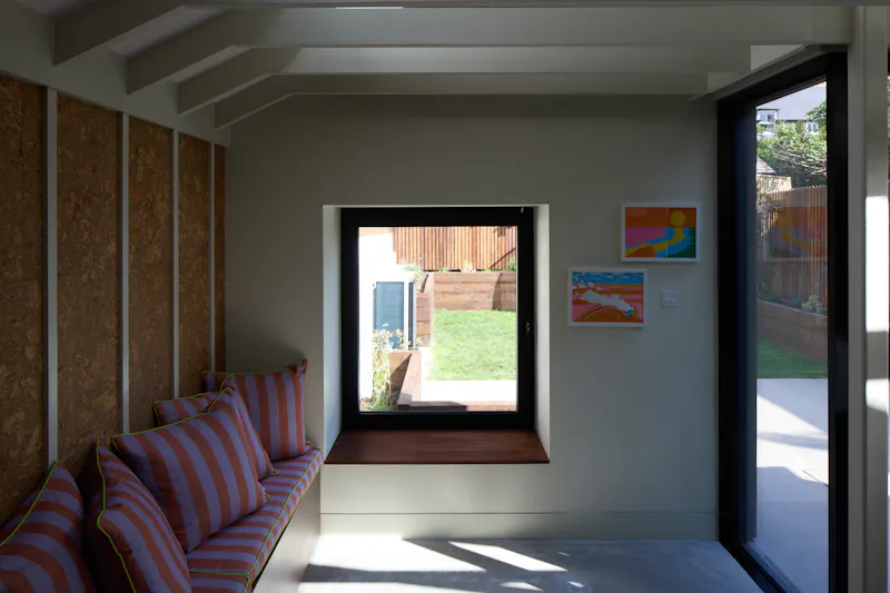 Design-led Brockley semi, B2104 (photo 13)