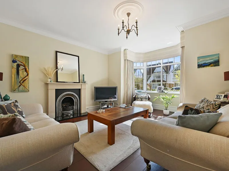 Living Room at Sutton Edwardian family home, E544 (photo 3)