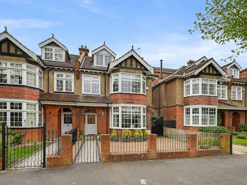 Sutton Edwardian family home, E544