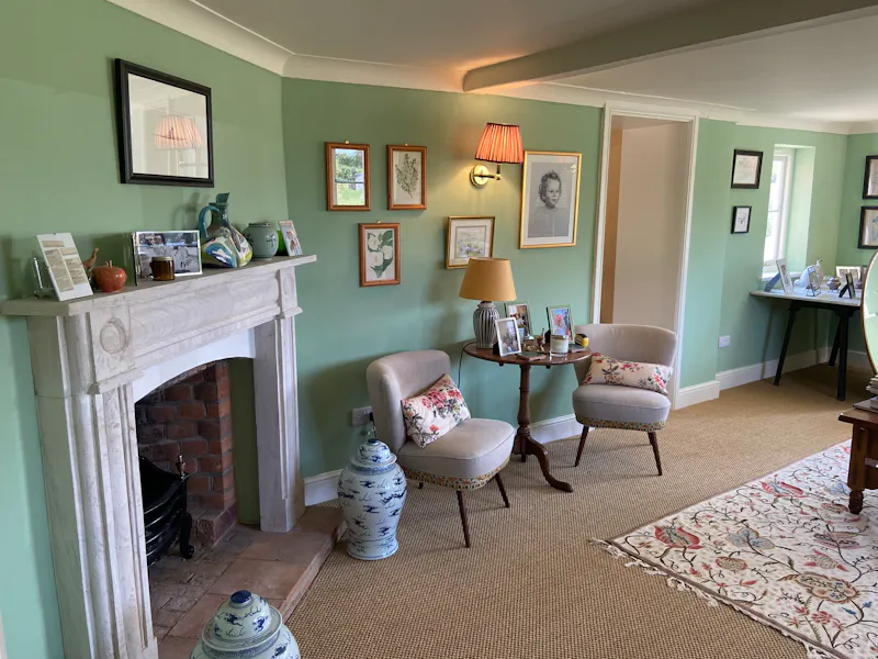 Detached Newbury country home, D2825 (photo 4)