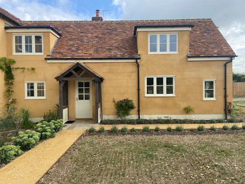 Detached Newbury country home, D2825