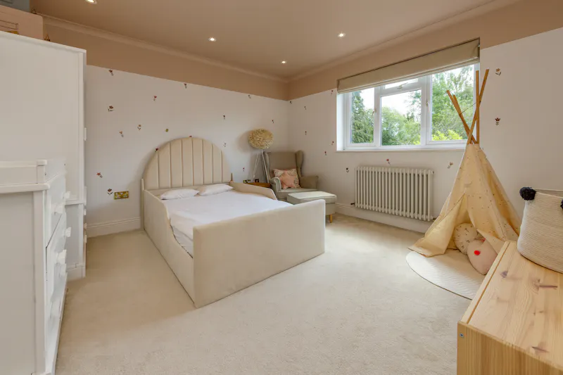 Bedroom at Modern Radlett Family Home, D2824 (photo 30)