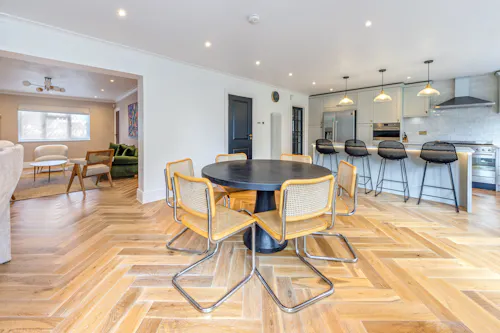 Modern Radlett Family Home, D2824