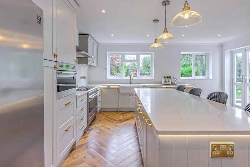 Modern Radlett Family Home, D2824 (photo 4)