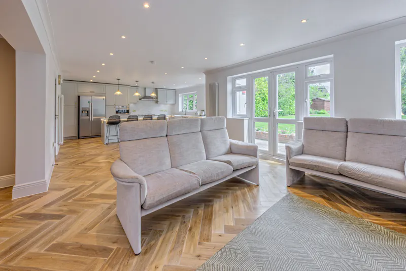 Modern Radlett Family Home, D2824 (photo 14)