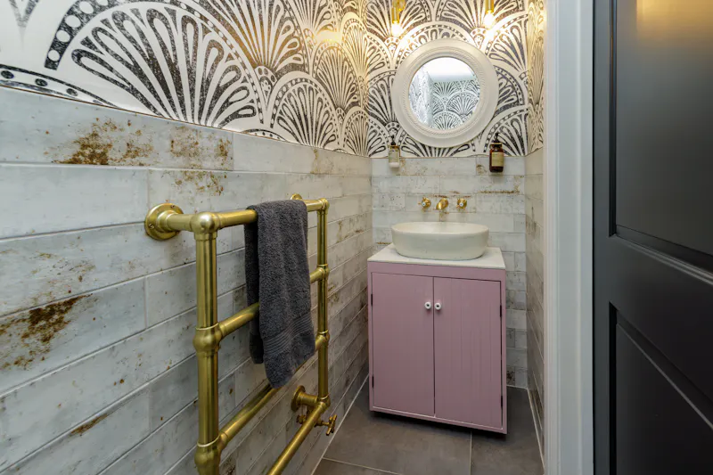 Bathroom at Modern Radlett Family Home, D2824 (photo 21)