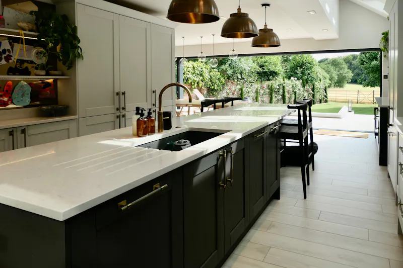 Modern Amersham Family Home, D2826 (photo 3)