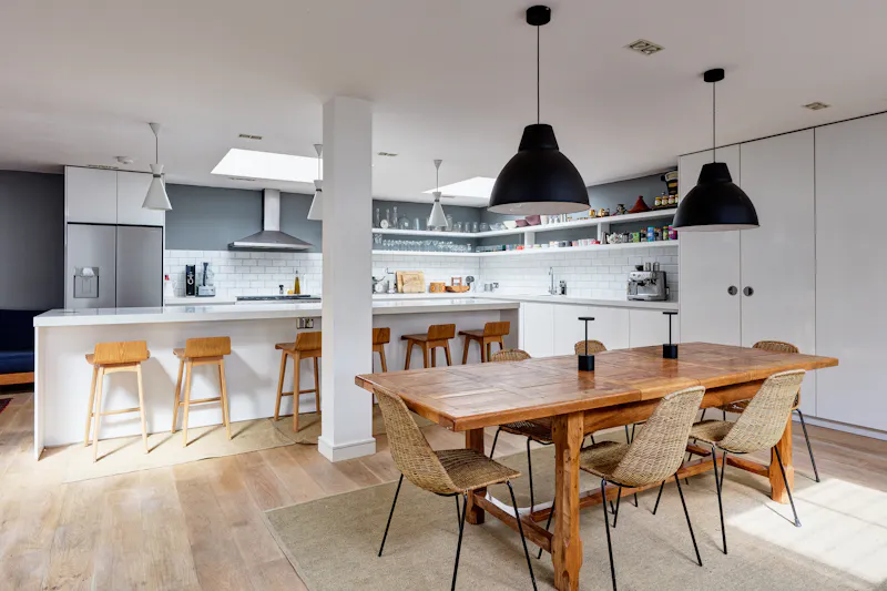 Kitchen at Stylish Stamford Brook home, F1061 (photo 19)
