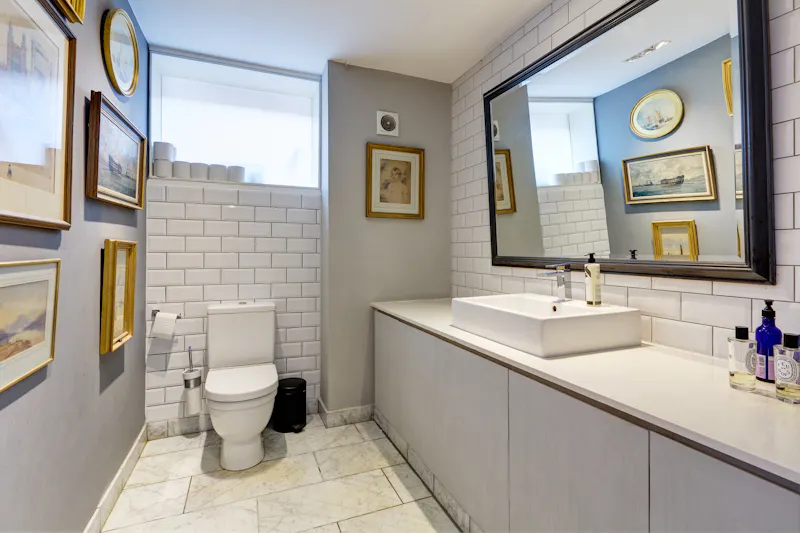 Bathroom at Stylish Stamford Brook home, F1061 (photo 26)