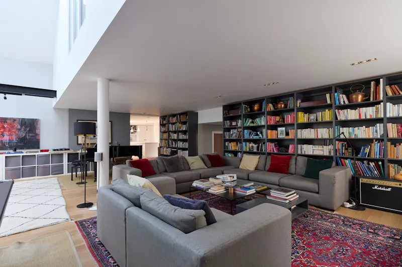 Stylish Stamford Brook home, F1061 (photo 6)