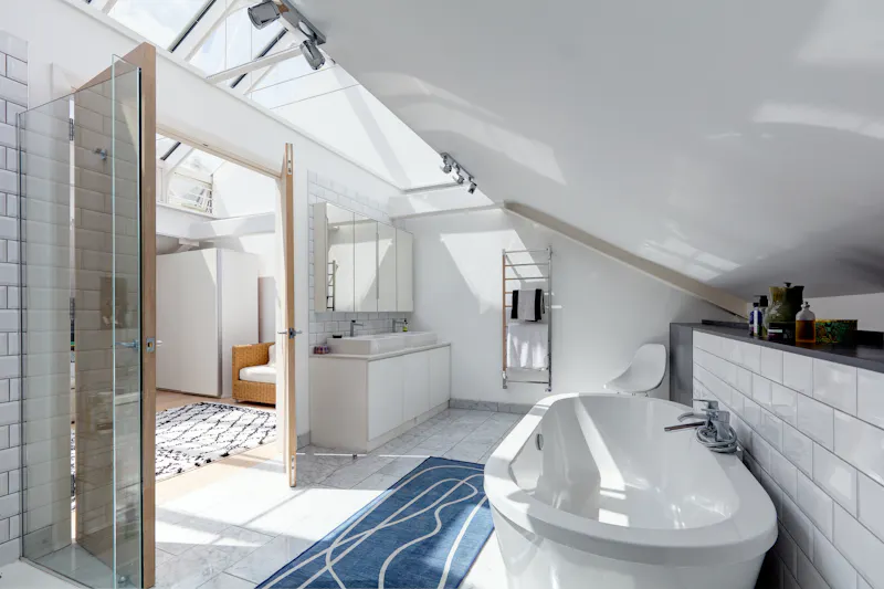 Stylish Stamford Brook home, F1061 (photo 31)
