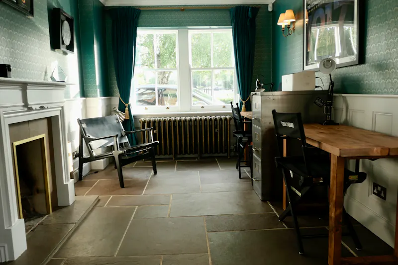 Office at Modern Amersham Family Home, D2826 (photo 8)