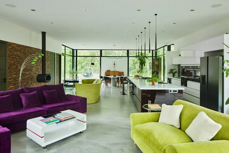 Open plan at Hampshire Lake House, K512 (photo 9)