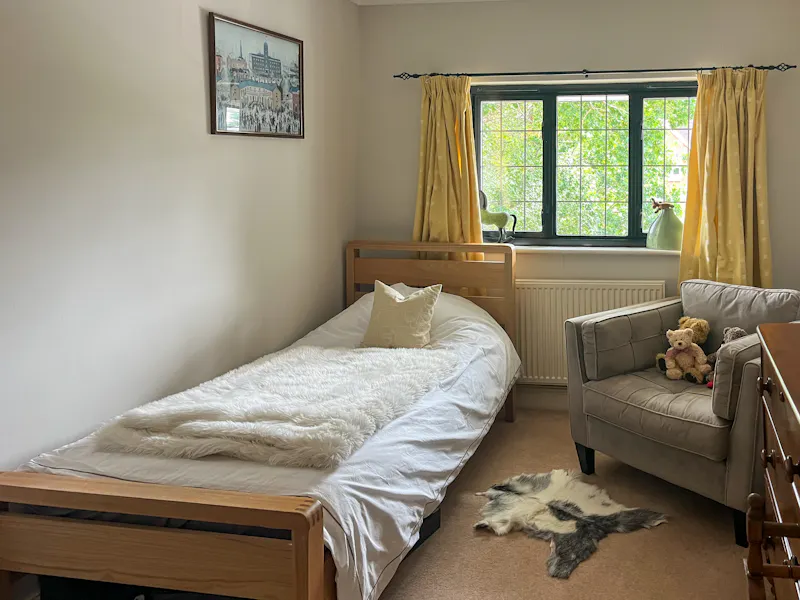 Bedroom at 1960s Beaconsfield Home, D2827 (photo 28)