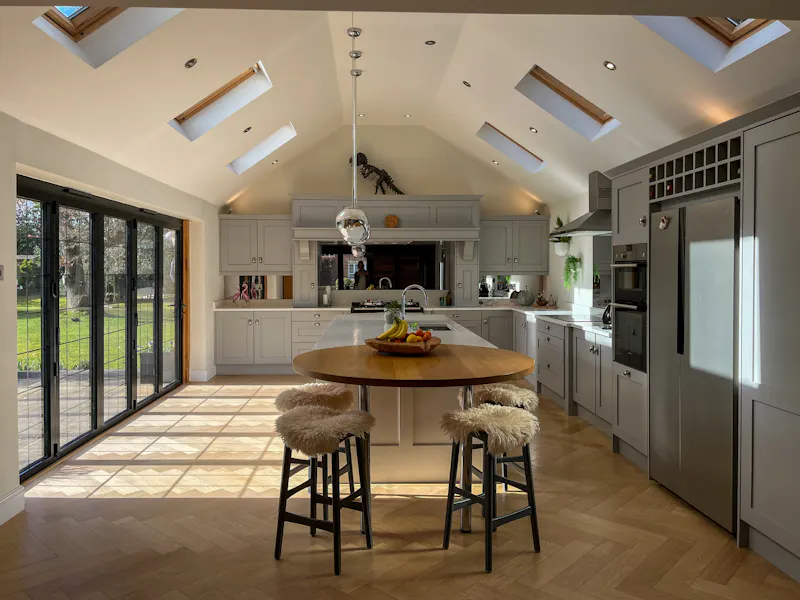 Kitchen at 1960s Beaconsfield Home, D2827 (photo 6)