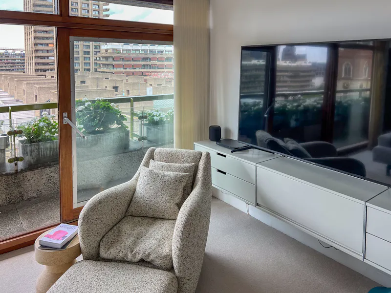 Modernist Barbican Flat, F1260 (photo 3)