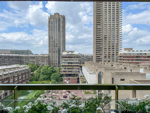 Modernist Barbican Flat, F1260