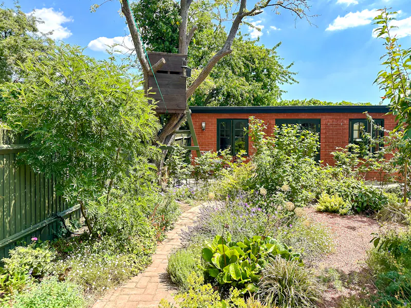 Stable / Outbuildings at Colourful Palmers Green home, E525 (photo 66)
