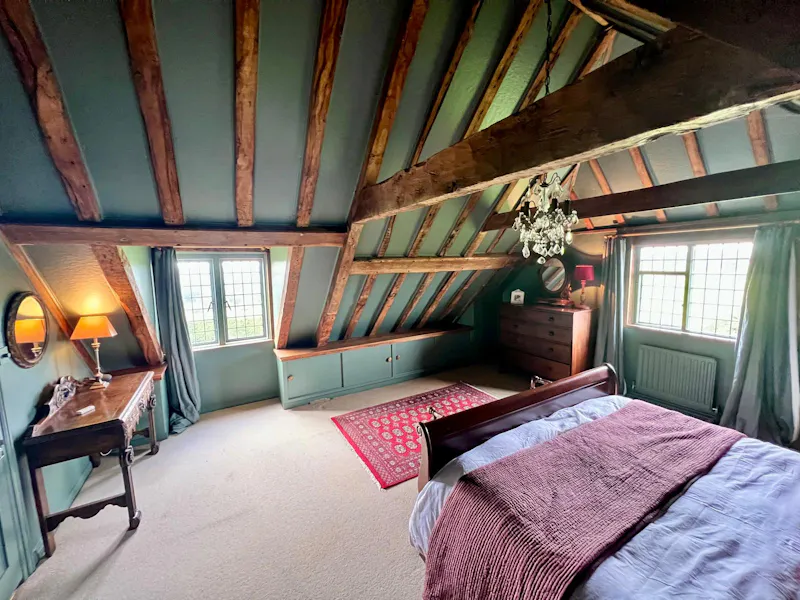 Grade II Dallington Farmhouse, A1662 (photo 20)
