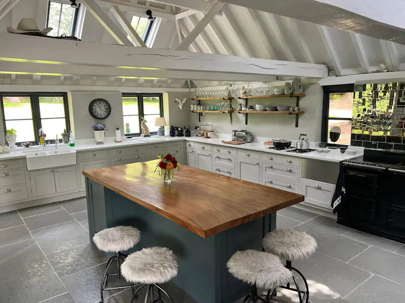 Grade II Dallington Farmhouse, A1662 (photo 10)