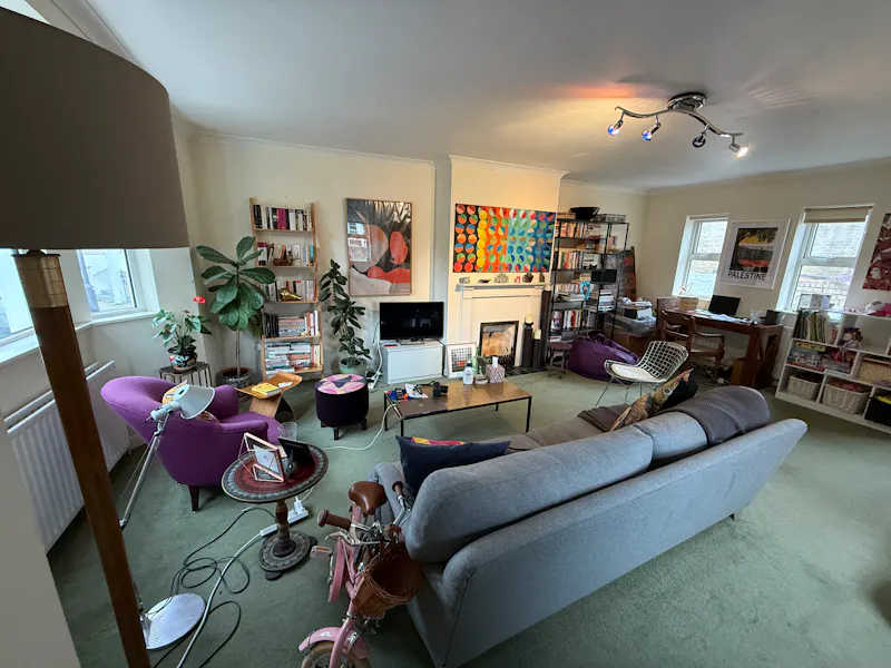 Unmodernised West London home, D2840 (photo 3)