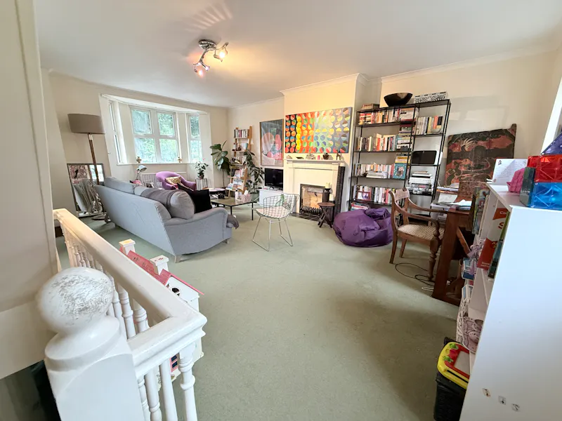 Unmodernised West London home, D2840 (photo 5)