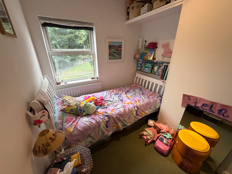 Unmodernised West London home, D2840 (photo 15)