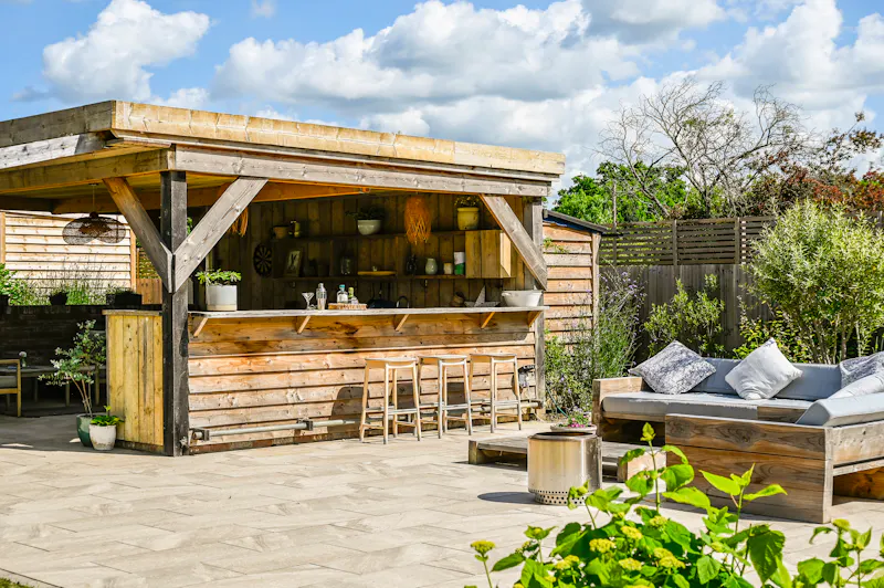 Bar at Scandi inspired Kent Villa, D2841 (photo 39)