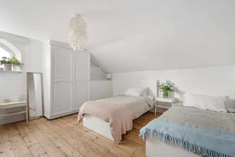 Bedroom at Elegant Georgian Bromley Home, B1588 (photo 28)