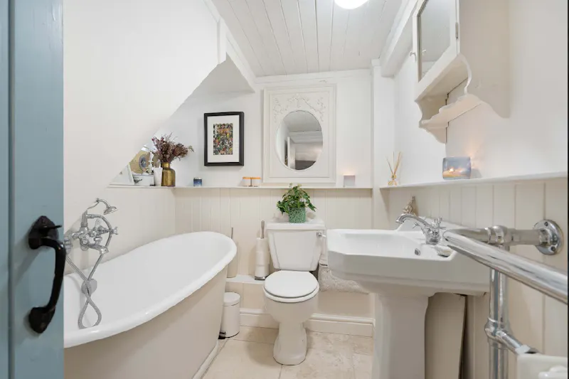 Bath at Elegant Georgian Bromley Home, B1588 (photo 21)